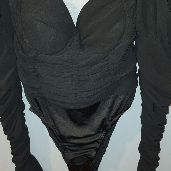 Pretty Little Thing Bodysuit NWOT - Picture 2 of 8